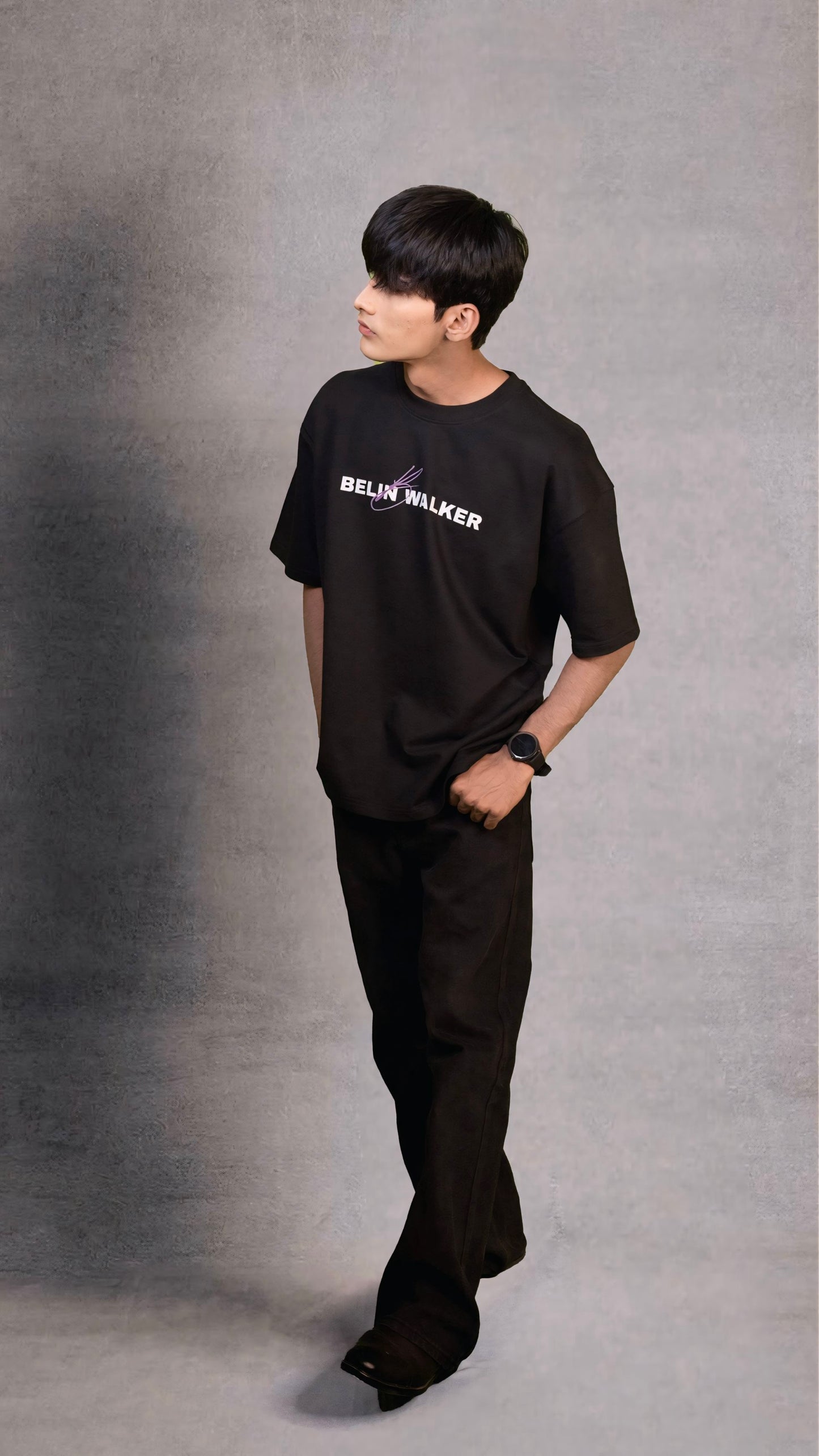 Oversized Black graphic T-shirt
